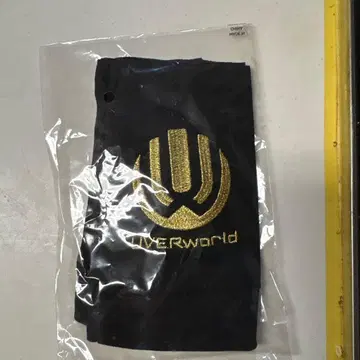 UVERworld 블랙 자수 로고 아이템