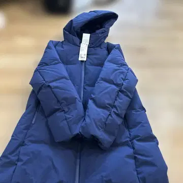 미사용 새상품 UNIQLO 스트레치 심리스 다운 숏코트 XXL