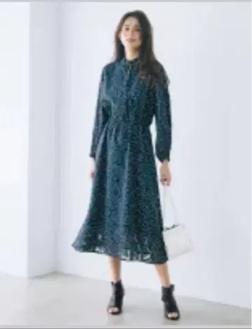 [ 미사용 ] 페이즐리 자카드 도트 무늬 원피스