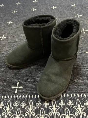 EMU 어그 부츠 블랙