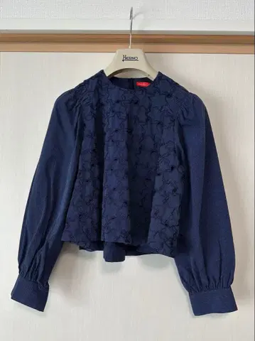 mint designs 별 패턴 자수 긴팔 블라우스 네이비 38 사이즈