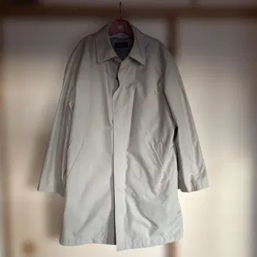 REGAL FRIEND 베이지 트렌치코트