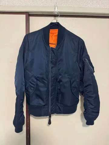 ALPHA 네이비 리버서블 MA-1