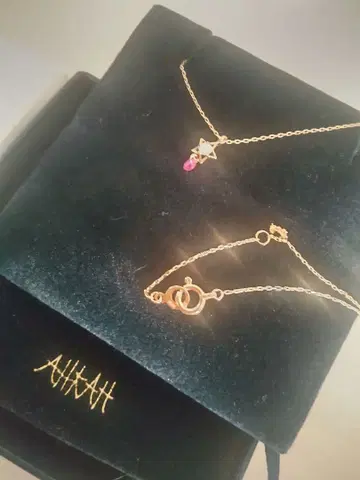 AHKAH 스타 루비 목걸이