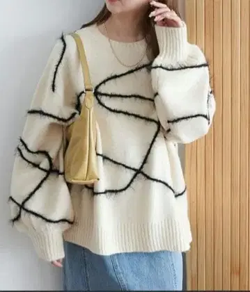 [ 미개봉 새상품 ] Discoat 멜란지얀 선 패턴 풀오버