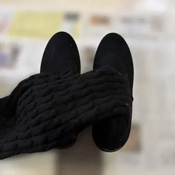 블랙 스웨이드 롱 니트 부츠