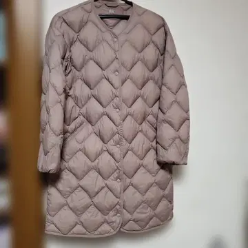 UNIQLO 울트라 라이트 다운 코트 M 사이즈