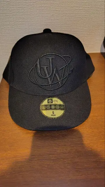 UVERworld 모자
