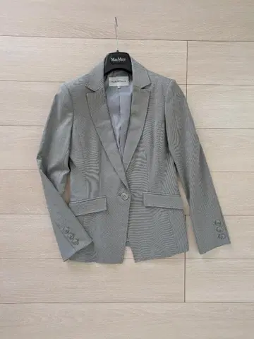 새상품급 핑키앤다이앤 테일러드 자켓 그레이 38 M 클리닝 완료