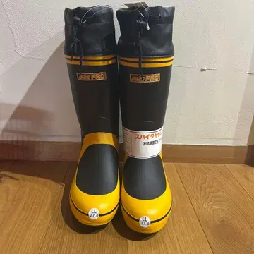 새상품 오카모토 스파이크 장화 LL 사이즈