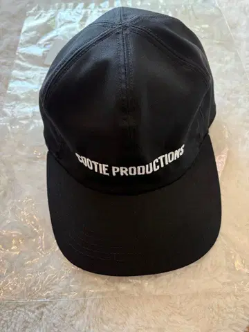 택 포함 COOTIE PRODUCTIONS 캡 블랙 x 화이트