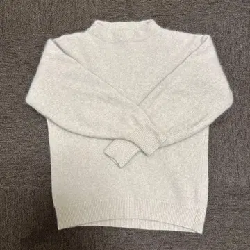 에리오폴 라쿤 스웨터 밝은 베이지 38 사이즈