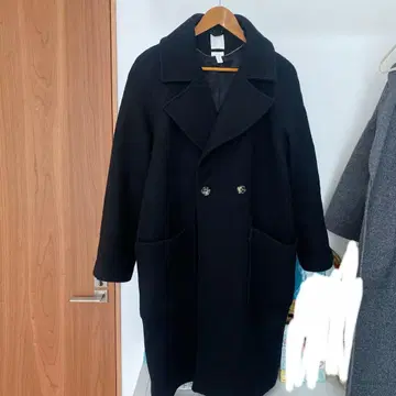 H&M 블랙 더블 브레스트 체스터 코트