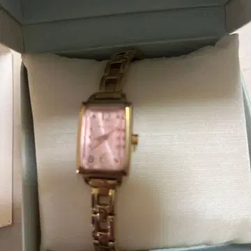 MICHEL KLEIN 핑크 다이얼 아날로그 시계