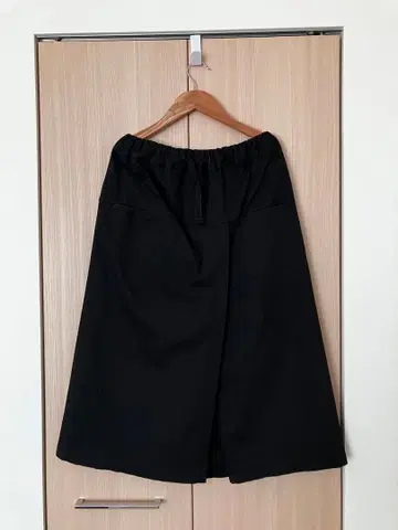 [ 고품질 ] melange 블랙 가우초 팬츠 랩 스커트풍