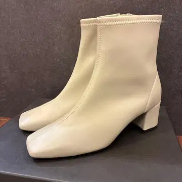 새상품급 정가 19800엔 숏부츠