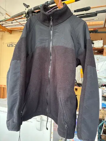 폴라테크 풀 집업 밀리터리 자켓 블랙