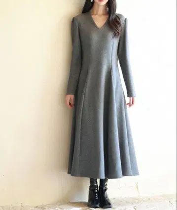 그레이 V넥 긴팔 플레어 원피스 고아드 원피스 롱 뼈대 스트