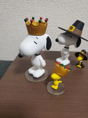 UDF 스누피 크라운