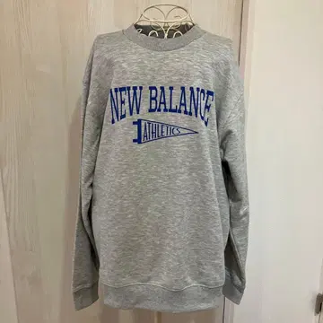 뉴발란스 트레이닝복 M 사이즈 새상품