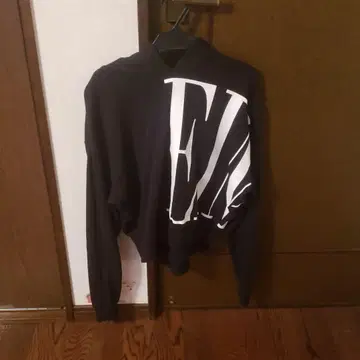 에이미 이스트 월 3rd Anniversary 로고 후드티