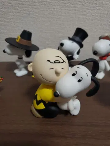 UDF 찰리 브라운 & 스누피