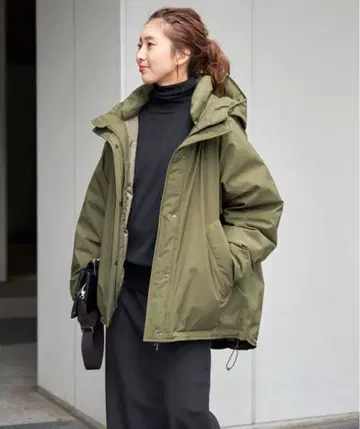 올리브 후드 부착 오버 사이즈 자켓