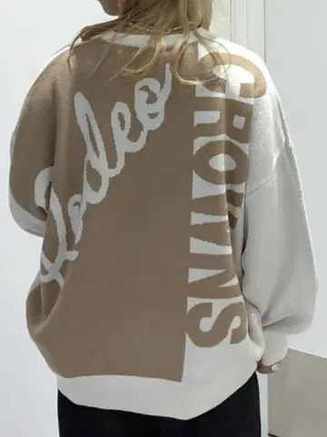 로데오 크라운 백 바이컬러 로고 니트탑