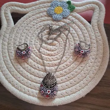 보헤미안풍 유리제 목걸이와 귀걸이 세트