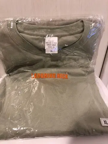 laughing hick 티셔츠