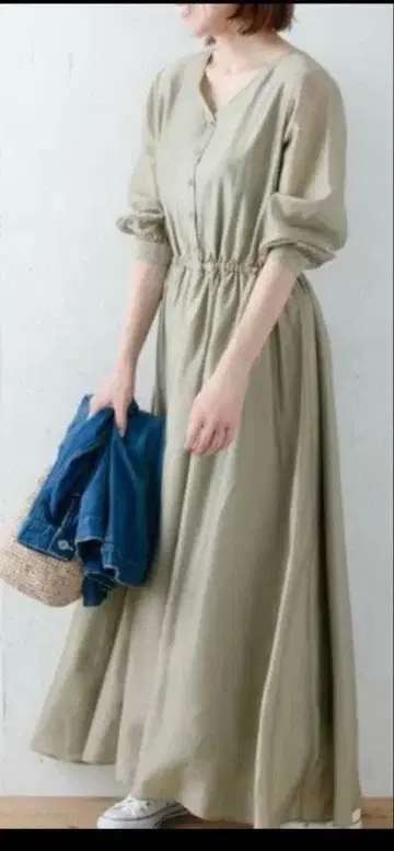 그린 계열 원피스 긴팔