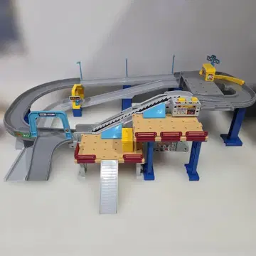 [결품 없음] 토미카 액션 고속도로 세트