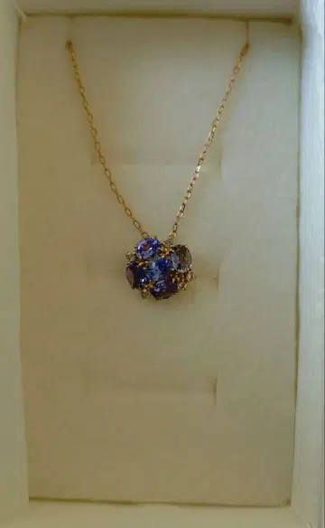 sowi 수국 목걸이 탄자나이트