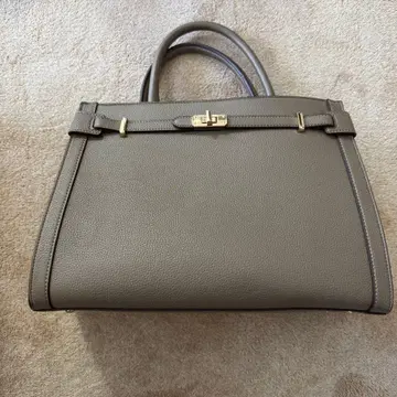 그레이 가죽 핸드백