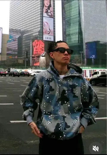 BOTT 카모 패턴 후드티 BADHOPTiji Jojo 착용