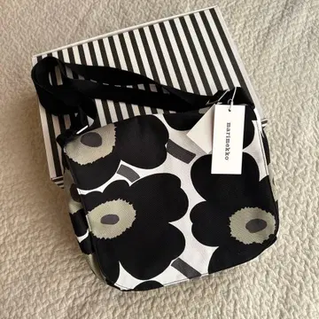 마리메꼬 우니코 패턴 숄더백