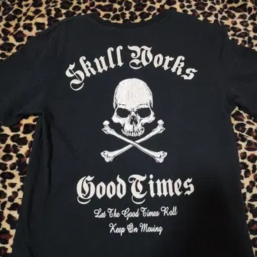 Skull Works 스컬 디자인 티셔츠 M 블랙