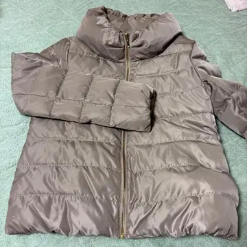 이노웨이브 INNOWAVE 베이지 다운 자켓 M 사이즈