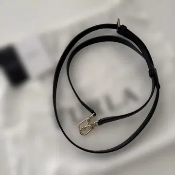 블랙 가죽 숄더 스트랩