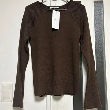 리브 스퀘어 넥 풀오버