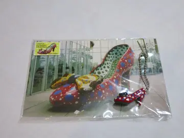 쿠사마 야요이 키리시마 아트의 숲 한정판 빨간색 신발 하이힐 키링