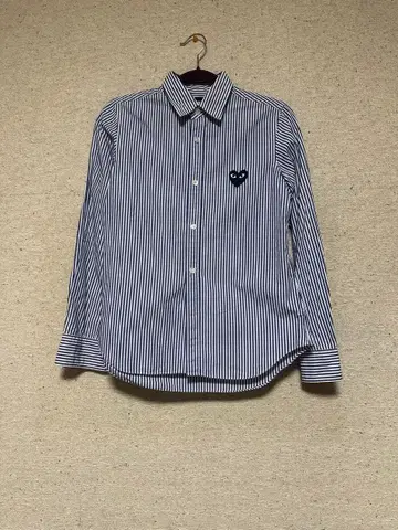 스트라이프 패턴 긴팔 셔츠 캐릭터 자수