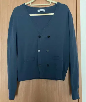 WRAPINKNOT 다크 블루 가디건