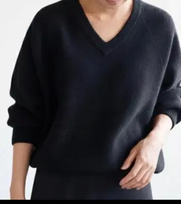 FRAMeWORK AQUA V넥 풀오버 니트 블랙