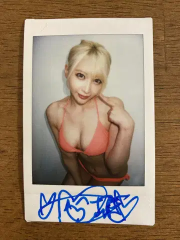 나츠메 히비키 폴라로이드 친필 사인 포함