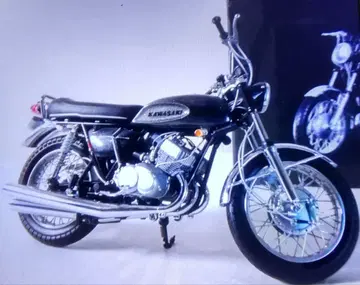 미니챔프 1/12 Kawasaki H1 Mach III 1969년