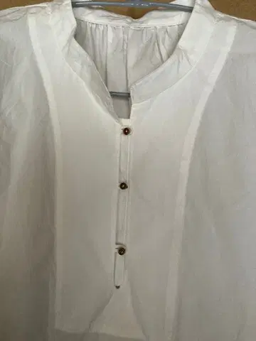 에미오와스 파카요 셔츠