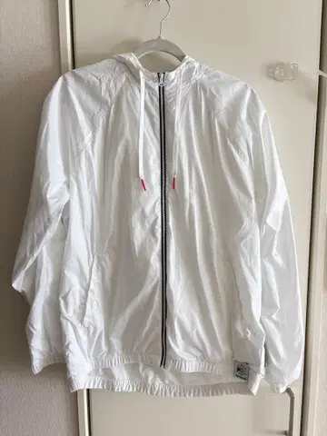 리복 클래식 윈드 브레이커 L 사이즈