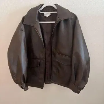 MOUSSY 다크 브라운 가죽 자켓