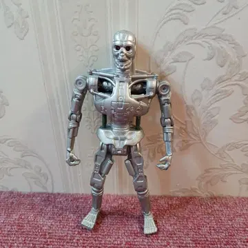 터미네이터 T 800 피규어